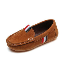 Cargar imagen en el visor de la galería, Chaussure décontracté mocassins pour enfant garçon Costard™ Chaussure décontracté mocassins de haute qualité pour enfants, chaussure décontracté , chaussure décontracté pour enfant, chaussure décontracté pour fille, chaussure décontracté pour garçon, chaussure souple pour fille, chaussure souple pour garçon, chaussure légère pour fille, chaussure légère pour garçon, mocassins pour fille , mocassins pour garçon chaussure fille/garçon