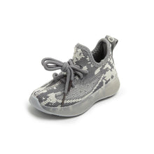 Charger l&#39;image dans la galerie, Godasse™ - Chaussure Enfant basket décontracté pour fille/garçon, Chaussure Enfant basket décontracté pour garçon de haute qualité , chaussure pour enfant , chaussure pour garçon, chaussure enfant garçon, chaussure basket enfant fille, chaussure basket décontracté pour garçon, chaussure décontracté pour filles, chaussure respirant pour garçon, chaussure souple pour garçon, chaussure légère pour garçon, sneakers, sneakers pour enfant, sneakers pour enfant garçon, sneakers pour garçon
