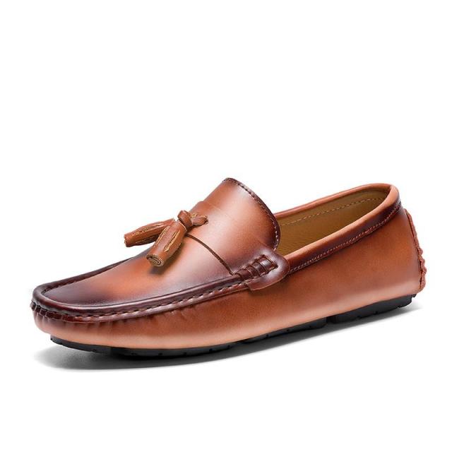 Godasse, chaussure classique, mocassins décontracté en cuir pour homme, chaussure de bateau, chaussure décontracté pour homme, chaussure en cuir, mocassins décontracté pour homme, chaussure légère, chaussure décontracté, mocassins souple, chaussure de conduite, chaussure de mariage, chaussure classique pour homme